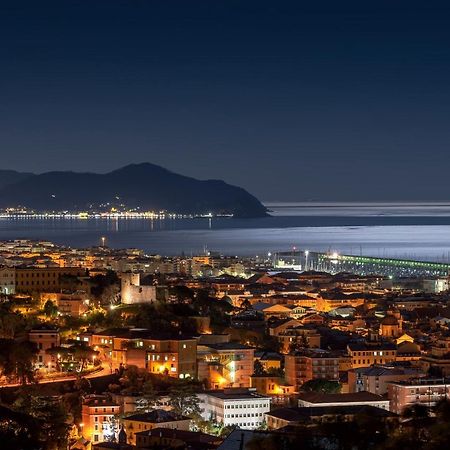 039 - Casa Residenziale A Lavagna A 5 Minuti Dal Mare Apartment Exterior foto